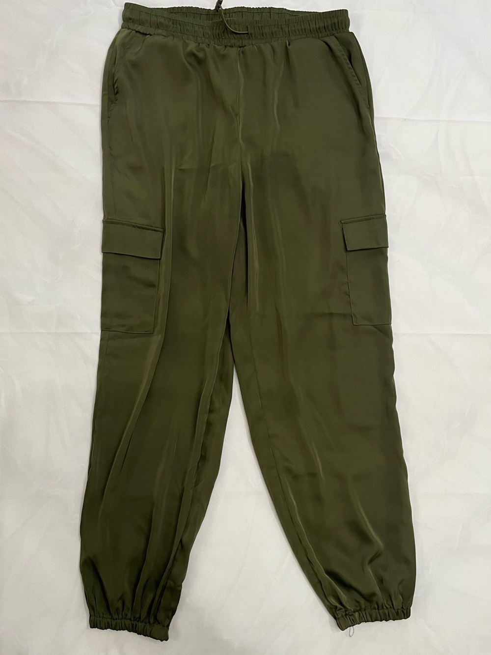 Bailey/44 Olive Green Cargo Jogger Pants - Satin like material Size S EUC